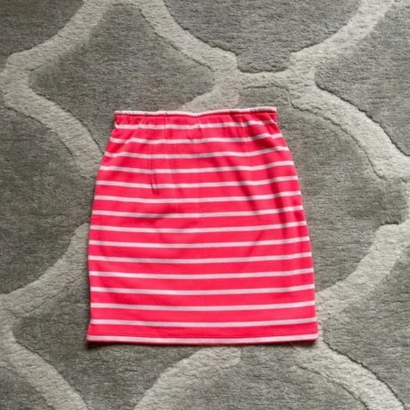 πHPπ NWOT A&F Stretch Mini Skirt - Picture 6 of 6